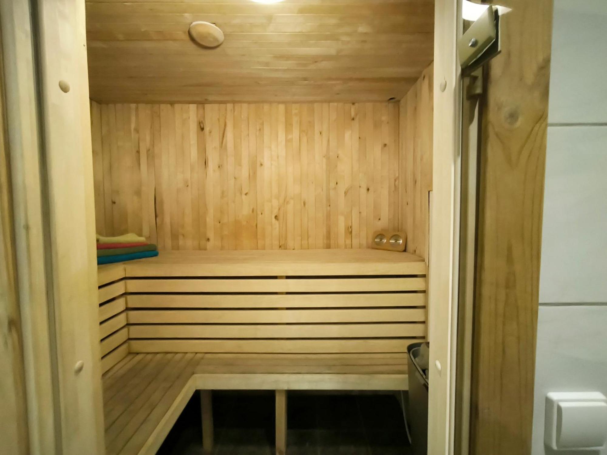 Private Sauna & 4 Bedrooms Old Town Rooftop Apartment Vilnius Exterior photo